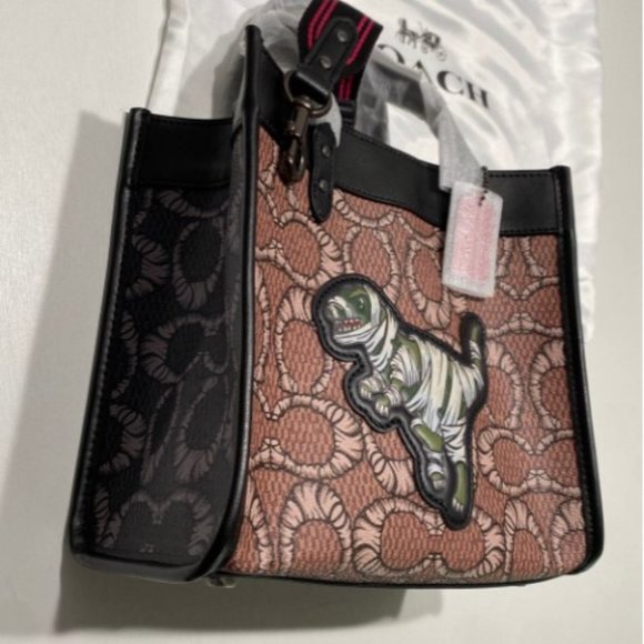COACH X MICHAEL B. JORDAN FIELD TOTE 22 IN MUMMIFIED SIGNATURE CANVAS WITH REXY - Picture 8 of 9